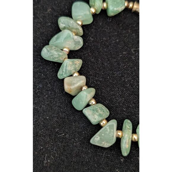 Vintage Green Gemstone Chip Bracelet W/ Barrel Clasp - Picture 7 of 8